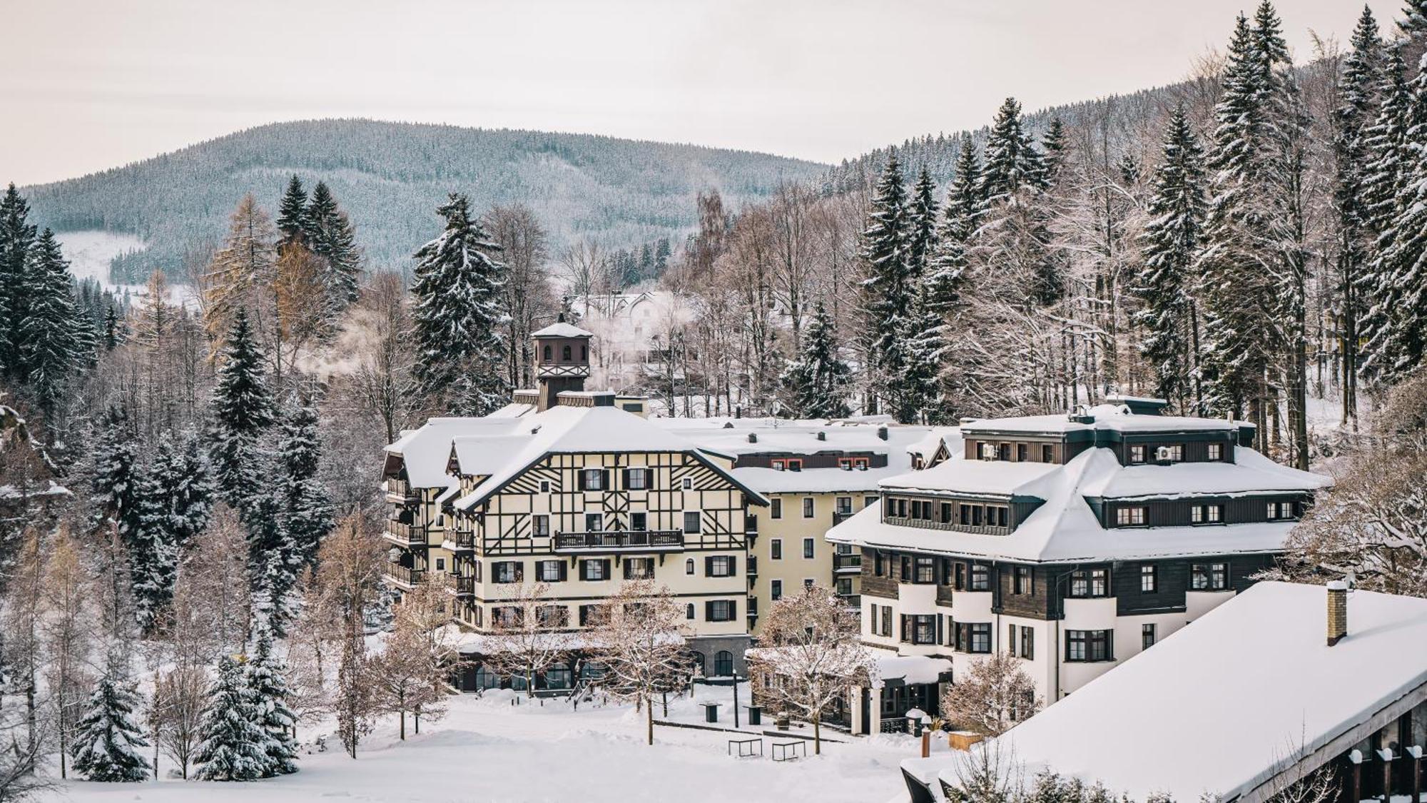 Savoy Hotel Spindleruv Mlyn Exterior foto